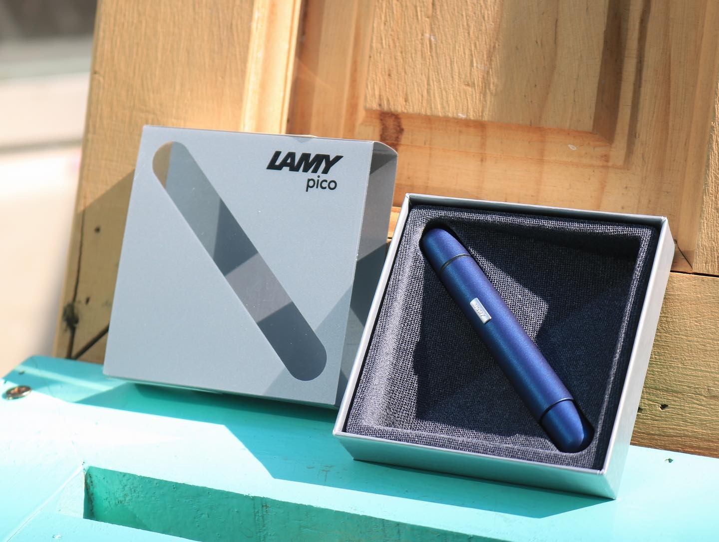 Lamy-pico-ballpoint-pen-but-bi-imperial-blue-box