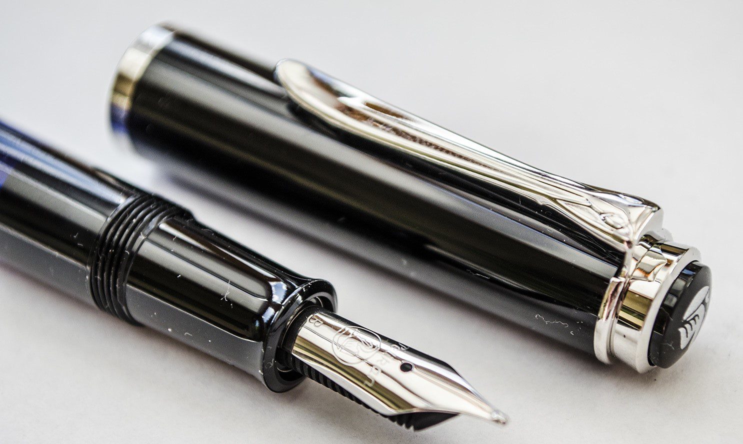 Pelikan-M205-blau-marmoriert-3